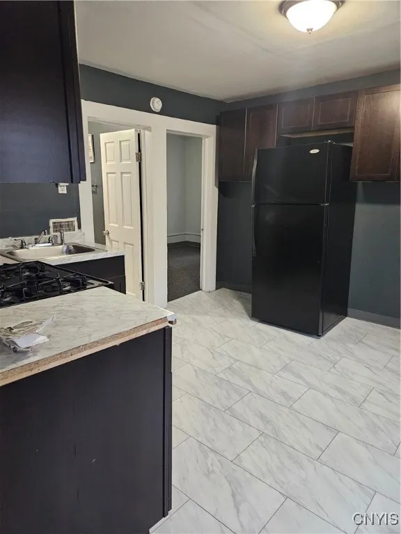 233 Lakeview Avenue, Syracuse, New York 13204, Syracuse, New York 13204, 6 Bedrooms Bedrooms, ,2 BathroomsBathrooms,Residential,For Sale,233 Lakeview Avenue, Syracuse, New York 13204,0,S1649390