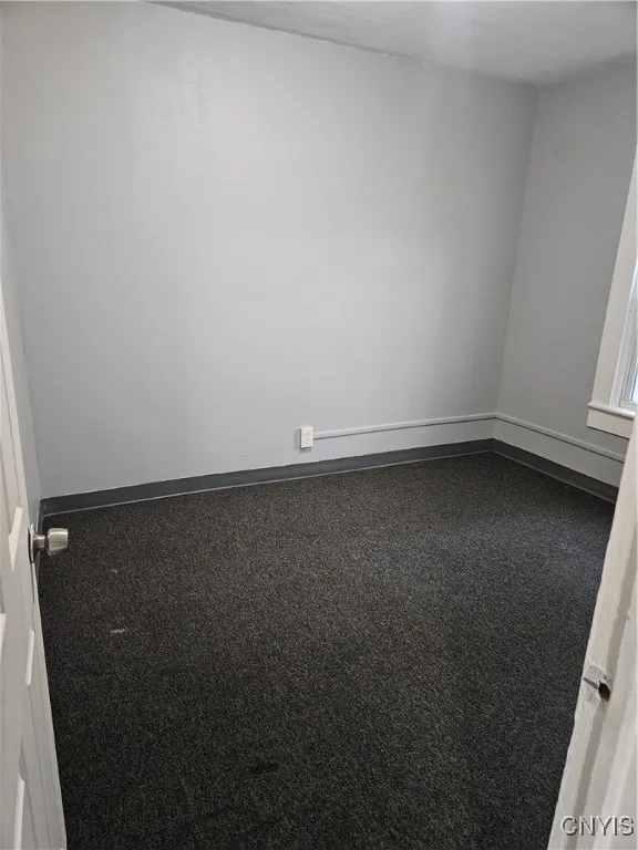 233 Lakeview Avenue, Syracuse, New York 13204, Syracuse, New York 13204, 6 Bedrooms Bedrooms, ,2 BathroomsBathrooms,Residential,For Sale,233 Lakeview Avenue, Syracuse, New York 13204,0,S1649390