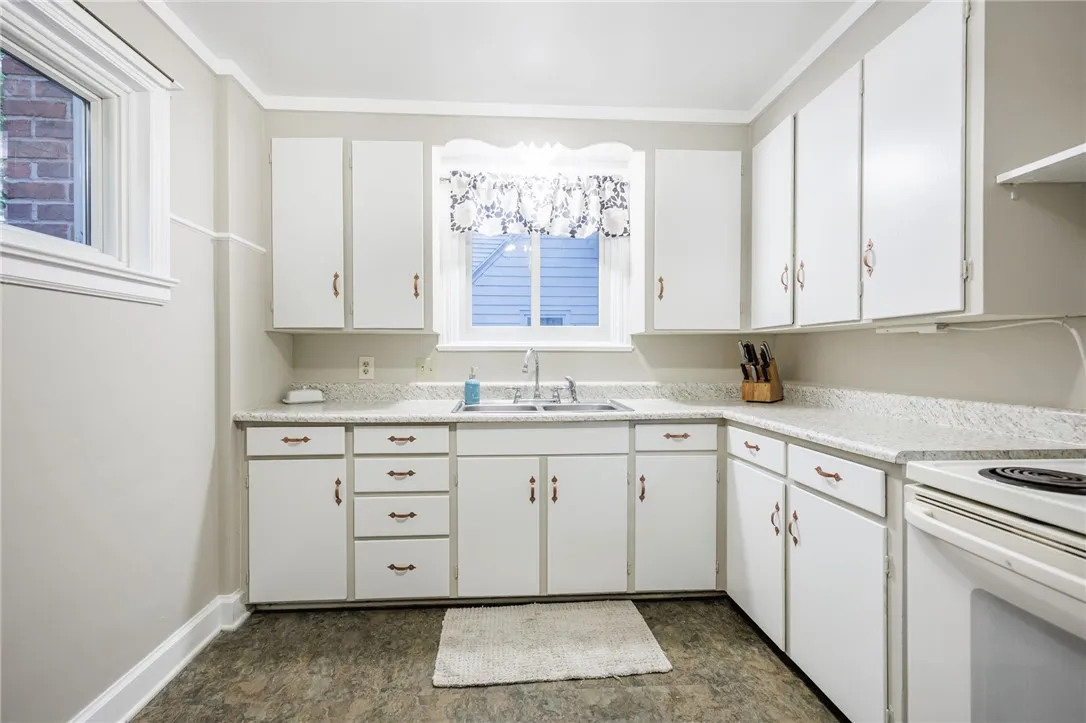 2271 Westfall Road, Brighton, New York 14618, Brighton, New York 14618, 3 Bedrooms Bedrooms, 5 Rooms Rooms,1 BathroomBathrooms,Residential,For Sale,2271 Westfall Road, Brighton, New York 14618,0,R1646375