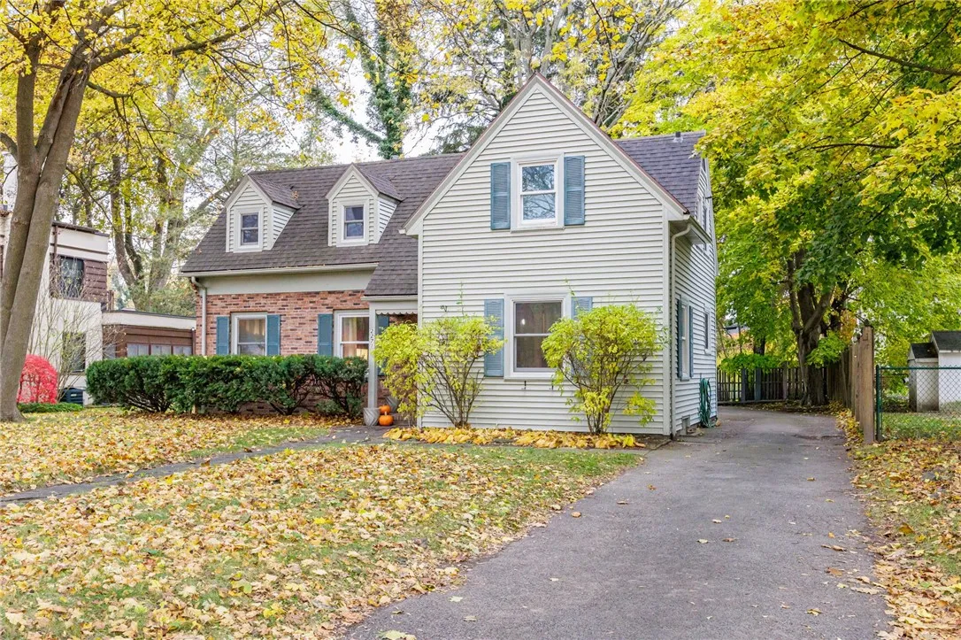 2271 Westfall Road, Brighton, New York 14618, Brighton, New York 14618, 3 Bedrooms Bedrooms, 5 Rooms Rooms,1 BathroomBathrooms,Residential,For Sale,2271 Westfall Road, Brighton, New York 14618,0,R1646375