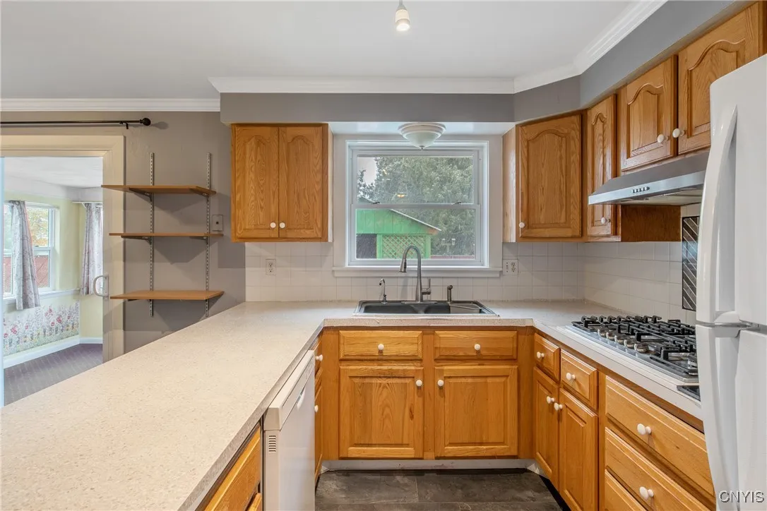 103 Colony Park Drive, Salina, New York 13088, Salina, New York 13088, 4 Bedrooms Bedrooms, 8 Rooms Rooms,3 BathroomsBathrooms,Residential,For Sale,103 Colony Park Drive, Salina, New York 13088,0,S1649108