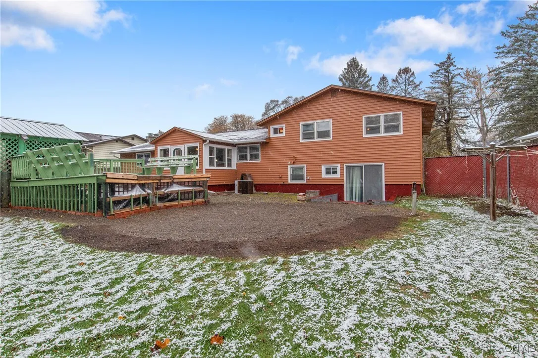 103 Colony Park Drive, Salina, New York 13088, Salina, New York 13088, 4 Bedrooms Bedrooms, 8 Rooms Rooms,3 BathroomsBathrooms,Residential,For Sale,103 Colony Park Drive, Salina, New York 13088,0,S1649108