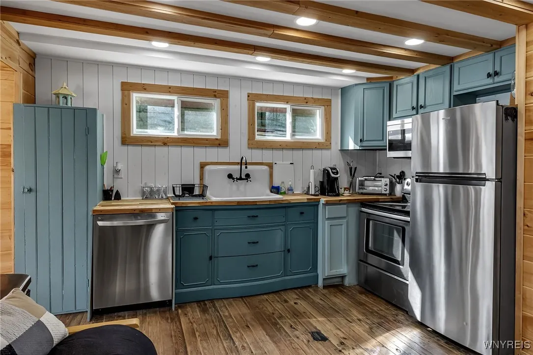 358 Lakeview Boulevard, Machias, New York 14042, Machias, New York 14042, 2 Bedrooms Bedrooms, 5 Rooms Rooms,2 BathroomsBathrooms,Residential,For Sale,358 Lakeview Boulevard, Machias, New York 14042,0,B1648516