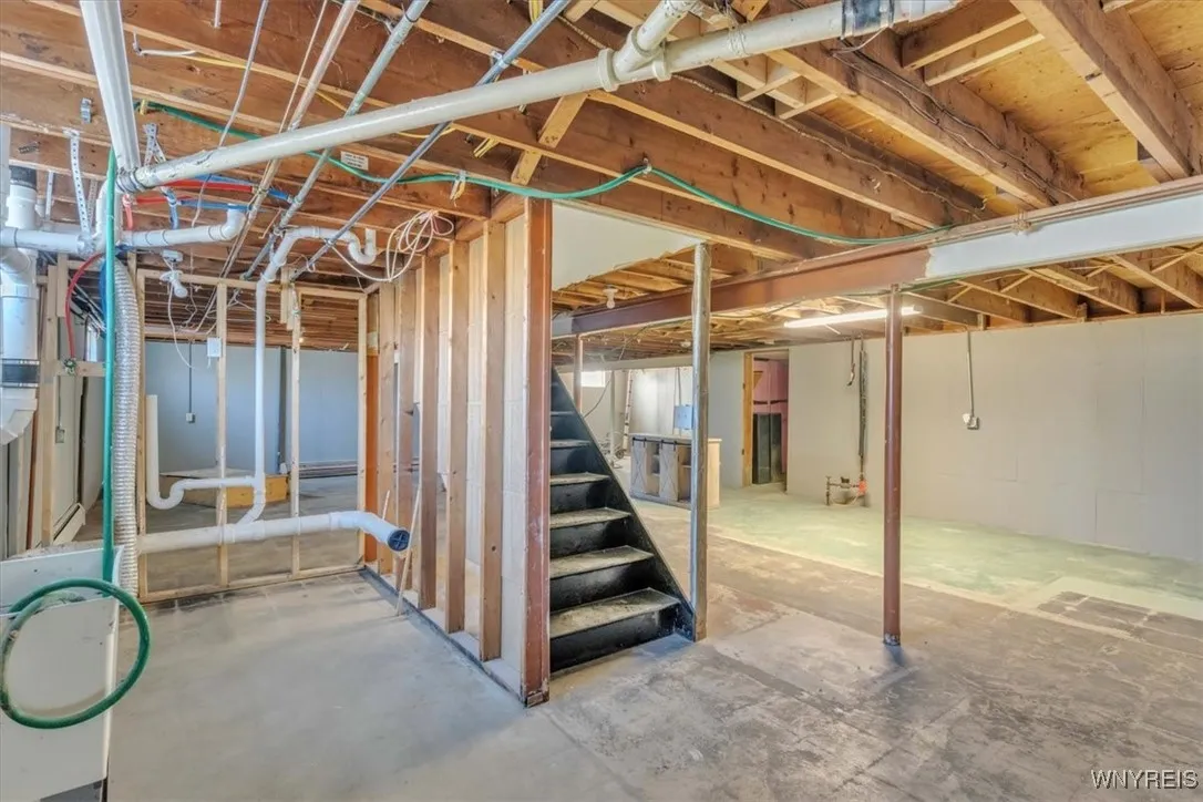 5252 William Street, Lancaster, New York 14086, Lancaster, New York 14086, 3 Bedrooms Bedrooms, 5 Rooms Rooms,2 BathroomsBathrooms,Residential,For Sale,5252 William Street, Lancaster, New York 14086,0,B1648766