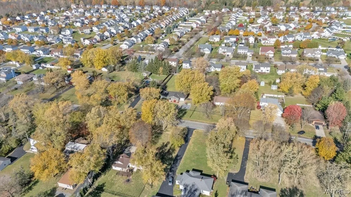 5252 William Street, Lancaster, New York 14086, Lancaster, New York 14086, 3 Bedrooms Bedrooms, 5 Rooms Rooms,2 BathroomsBathrooms,Residential,For Sale,5252 William Street, Lancaster, New York 14086,0,B1648766