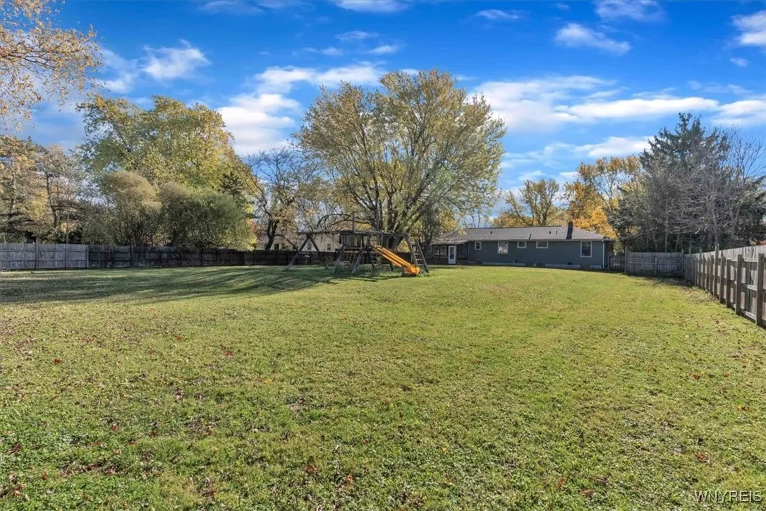5252 William Street, Lancaster, New York 14086, Lancaster, New York 14086, 3 Bedrooms Bedrooms, 5 Rooms Rooms,2 BathroomsBathrooms,Residential,For Sale,5252 William Street, Lancaster, New York 14086,0,B1648766