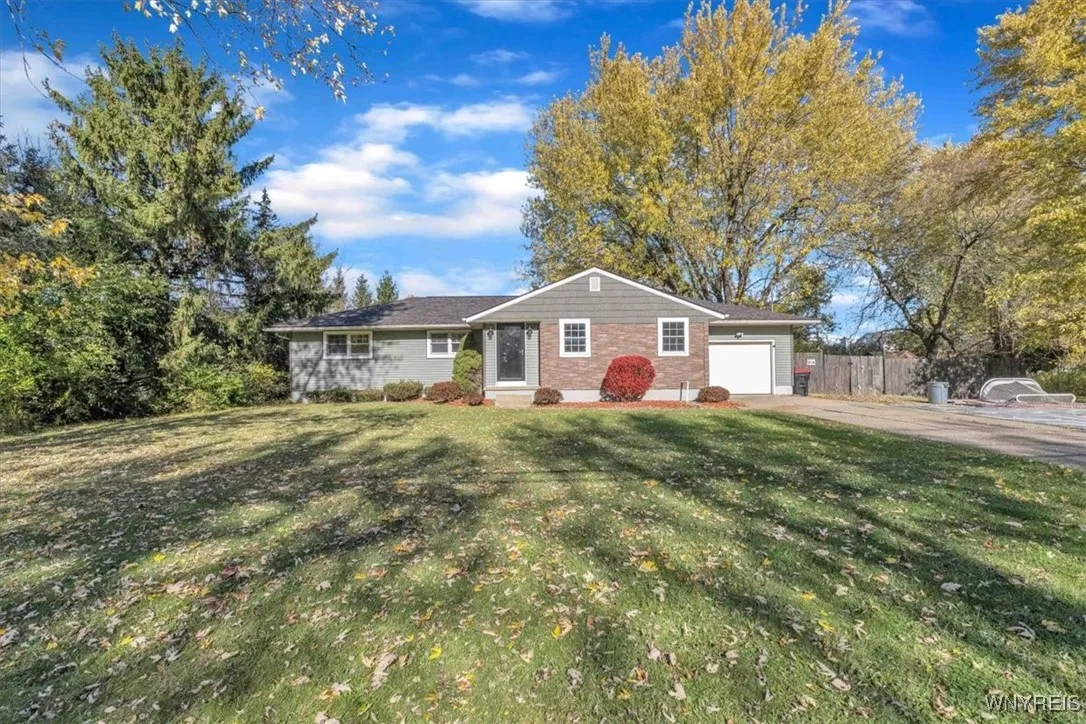 5252 William Street, Lancaster, New York 14086, Lancaster, New York 14086, 3 Bedrooms Bedrooms, 5 Rooms Rooms,2 BathroomsBathrooms,Residential,For Sale,5252 William Street, Lancaster, New York 14086,0,B1648766