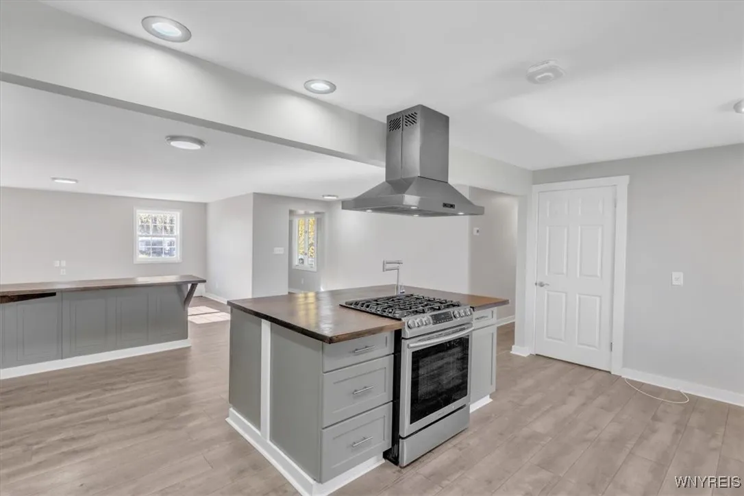 5252 William Street, Lancaster, New York 14086, Lancaster, New York 14086, 3 Bedrooms Bedrooms, 5 Rooms Rooms,2 BathroomsBathrooms,Residential,For Sale,5252 William Street, Lancaster, New York 14086,0,B1648766