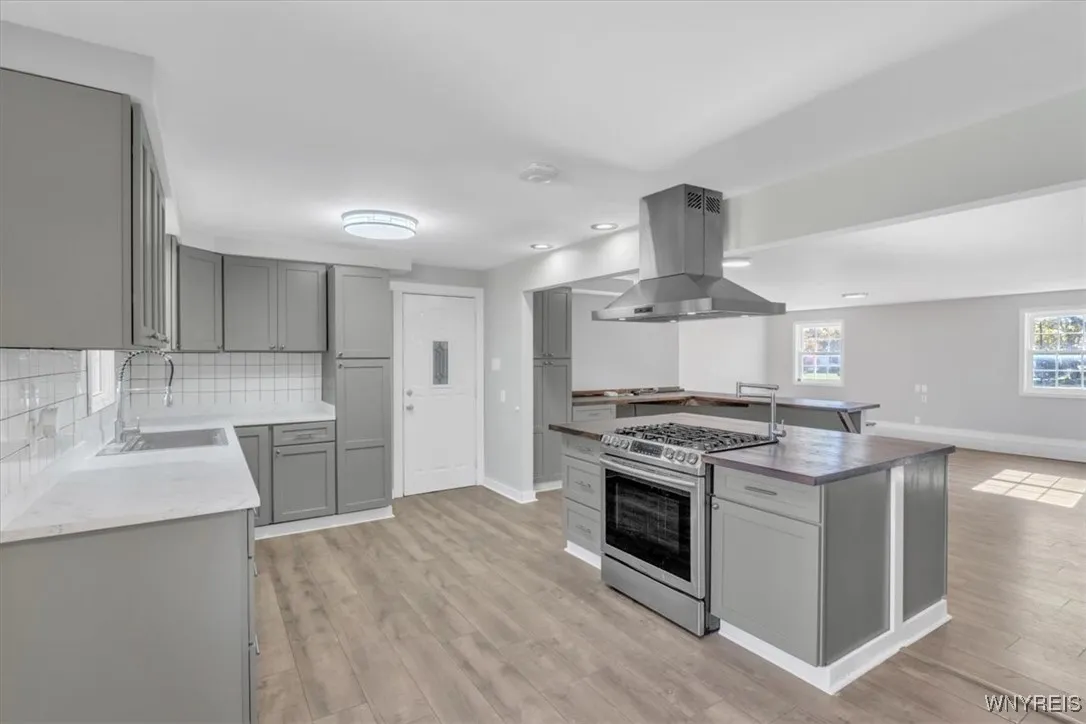 5252 William Street, Lancaster, New York 14086, Lancaster, New York 14086, 3 Bedrooms Bedrooms, 5 Rooms Rooms,2 BathroomsBathrooms,Residential,For Sale,5252 William Street, Lancaster, New York 14086,0,B1648766