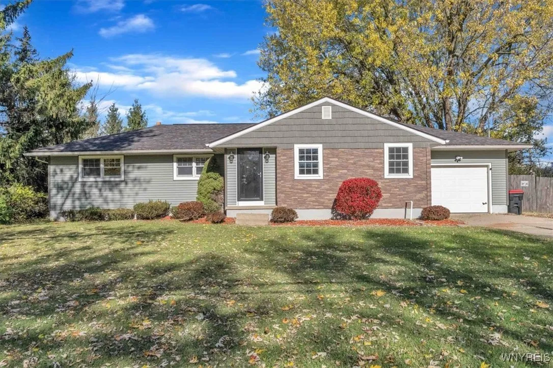 5252 William Street, Lancaster, New York 14086, Lancaster, New York 14086, 3 Bedrooms Bedrooms, 5 Rooms Rooms,2 BathroomsBathrooms,Residential,For Sale,5252 William Street, Lancaster, New York 14086,0,B1648766