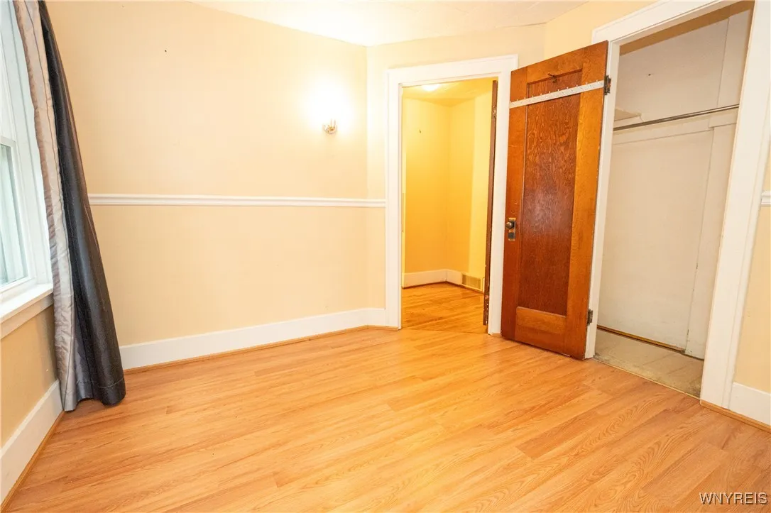 81 Melrose Street, Buffalo, New York 14220, Buffalo, New York 14220, 4 Bedrooms Bedrooms, ,2 BathroomsBathrooms,Residential,For Sale,81 Melrose Street, Buffalo, New York 14220,0,B1649218