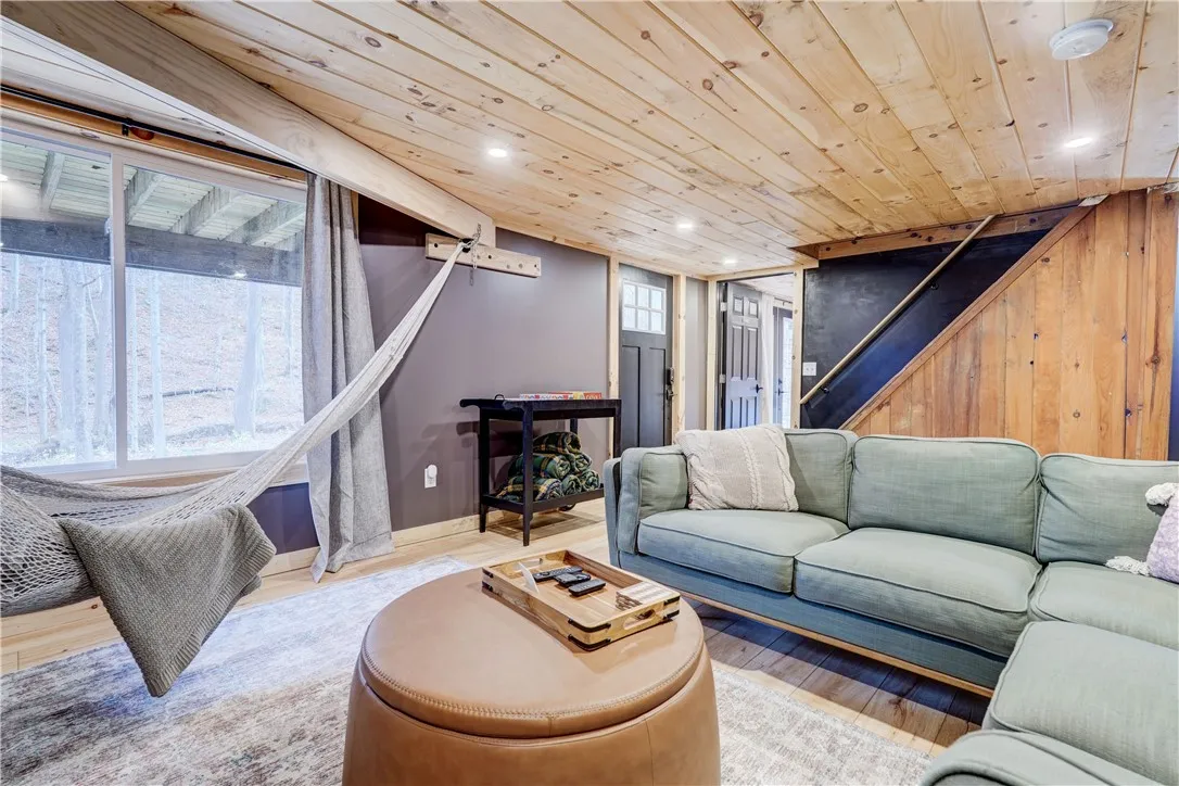 7047 Lawyer Road R 162, Naples, New York 14512, Naples, New York 14512, 3 Bedrooms Bedrooms, 6 Rooms Rooms,2 BathroomsBathrooms,Residential,For Sale,7047 Lawyer Road R 162, Naples, New York 14512,0,R1648922