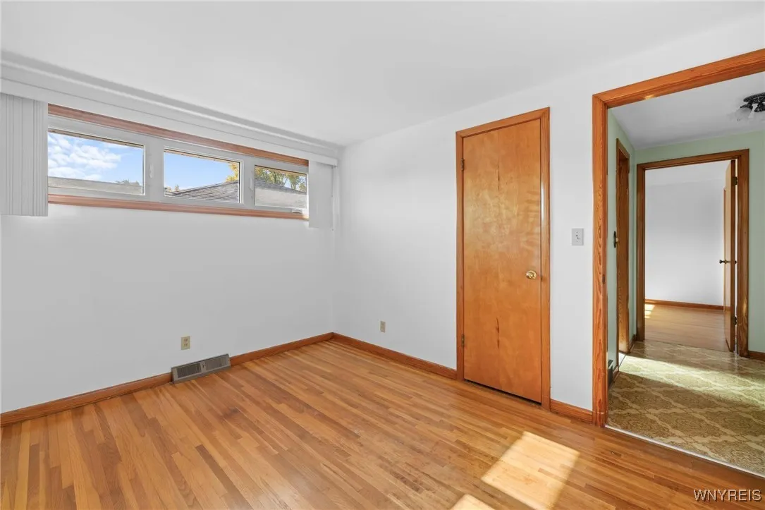 74 Pacecrest Court, West Seneca, New York 14224, West Seneca, New York 14224, 3 Bedrooms Bedrooms, 8 Rooms Rooms,1 BathroomBathrooms,Residential,For Sale,74 Pacecrest Court, West Seneca, New York 14224,0,B1647222