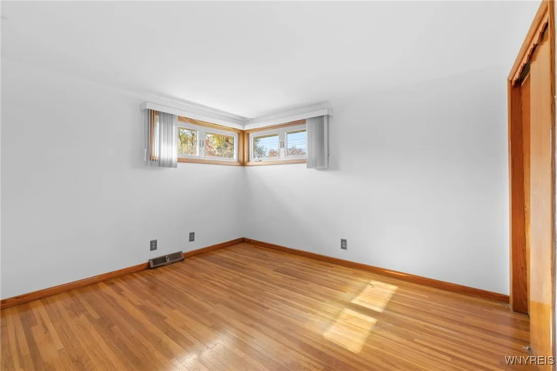 74 Pacecrest Court, West Seneca, New York 14224, West Seneca, New York 14224, 3 Bedrooms Bedrooms, 8 Rooms Rooms,1 BathroomBathrooms,Residential,For Sale,74 Pacecrest Court, West Seneca, New York 14224,0,B1647222