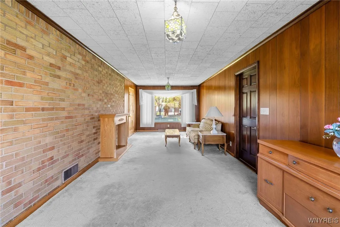 74 Pacecrest Court, West Seneca, New York 14224, West Seneca, New York 14224, 3 Bedrooms Bedrooms, 8 Rooms Rooms,1 BathroomBathrooms,Residential,For Sale,74 Pacecrest Court, West Seneca, New York 14224,0,B1647222