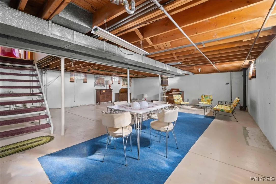 74 Pacecrest Court, West Seneca, New York 14224, West Seneca, New York 14224, 3 Bedrooms Bedrooms, 8 Rooms Rooms,1 BathroomBathrooms,Residential,For Sale,74 Pacecrest Court, West Seneca, New York 14224,0,B1647222