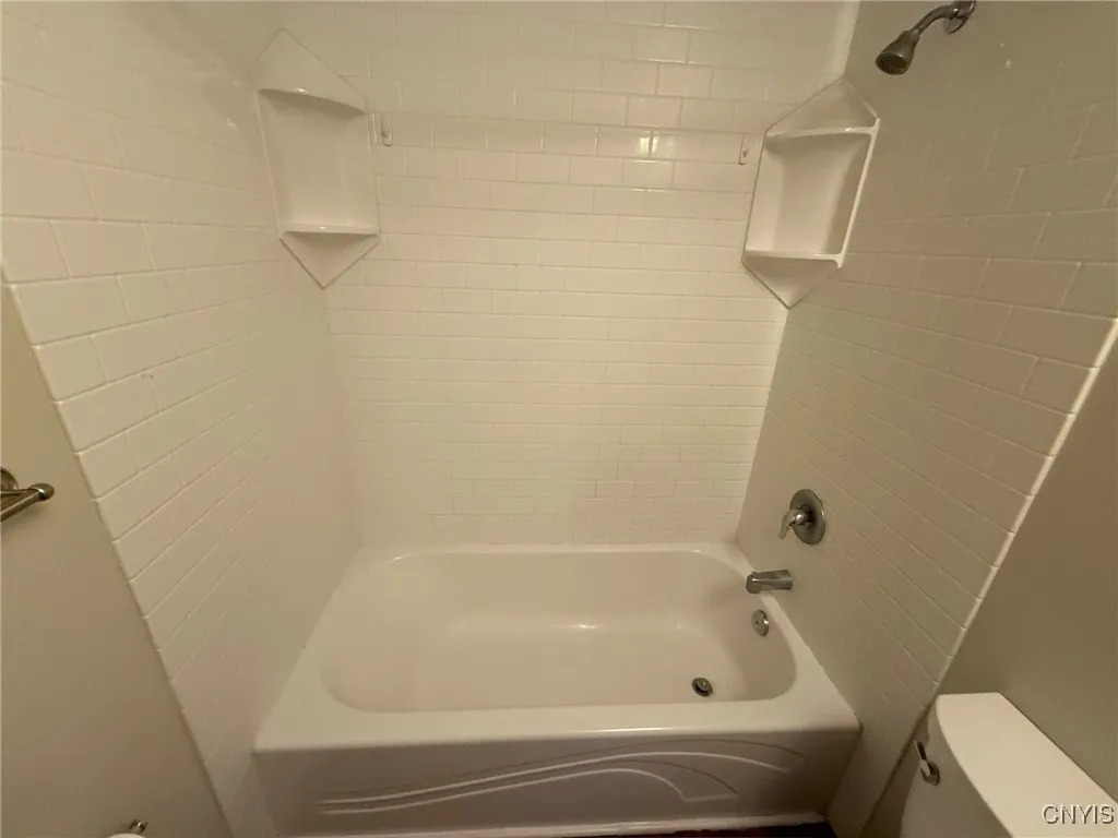 994 Village Boulevard North, Van Buren, New York 1, Van Buren, New York 13027, 1 Bedroom Bedrooms, 4 Rooms Rooms,1 BathroomBathrooms,Residential Lease,For Rent,994 Village Boulevard North, Van Buren, New York 1,0,S1641057