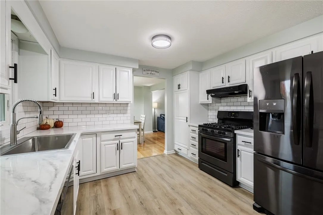 115 Mill Road, Greece, New York 14626, Greece, New York 14626, 4 Bedrooms Bedrooms, 7 Rooms Rooms,2 BathroomsBathrooms,Residential,For Sale,115 Mill Road, Greece, New York 14626,0,R1648947