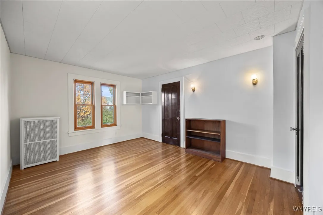 179 Admiral Road, Buffalo, New York 14216, Buffalo, New York 14216, 3 Bedrooms Bedrooms, 11 Rooms Rooms,1 BathroomBathrooms,Residential Lease,For Rent,179 Admiral Road, Buffalo, New York 14216,0,B1649439