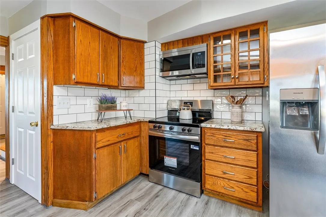 3457 Dewey Avenue, Greece, New York 14616, Greece, New York 14616, 3 Bedrooms Bedrooms, 8 Rooms Rooms,2 BathroomsBathrooms,Residential,For Sale,3457 Dewey Avenue, Greece, New York 14616,0,R1647373