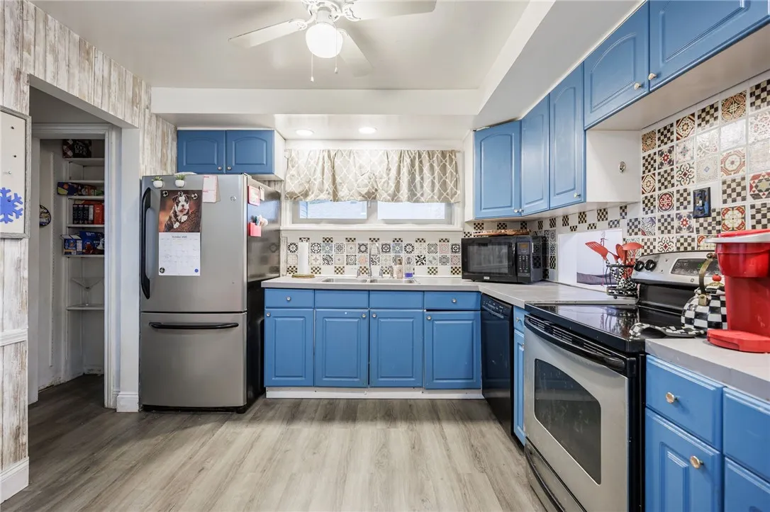 15 Burrows Dr, Penfield, New York 14625, Penfield, New York 14625, 3 Bedrooms Bedrooms, 6 Rooms Rooms,1 BathroomBathrooms,Residential,Closed,15 Burrows Dr, Penfield, New York 14625,0,R1644696