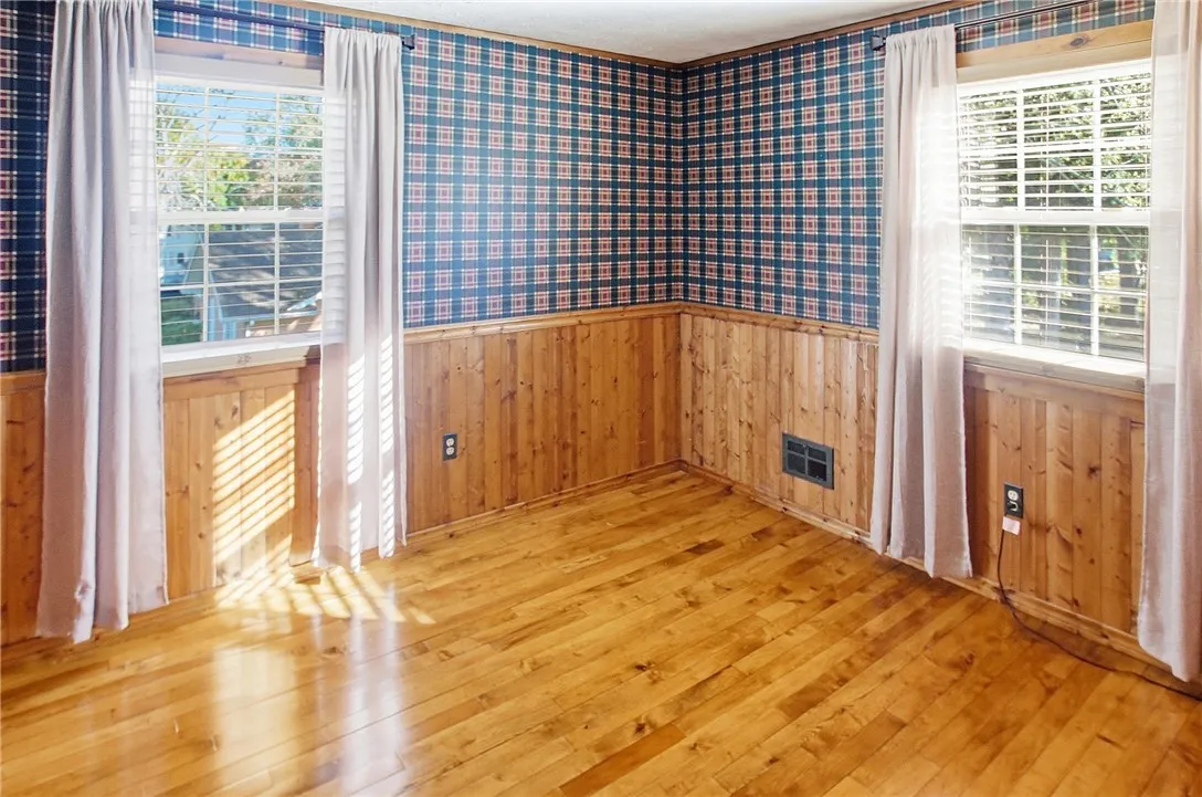 3345 Latta Road, Greece, New York 14612, Greece, New York 14612, 4 Bedrooms Bedrooms, 9 Rooms Rooms,2 BathroomsBathrooms,Residential,For Sale,3345 Latta Road, Greece, New York 14612,0,R1648744