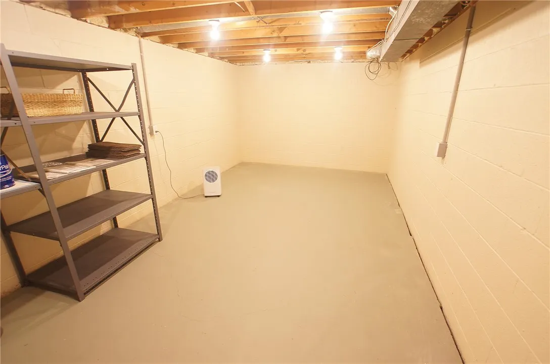 3345 Latta Road, Greece, New York 14612, Greece, New York 14612, 4 Bedrooms Bedrooms, 9 Rooms Rooms,2 BathroomsBathrooms,Residential,For Sale,3345 Latta Road, Greece, New York 14612,0,R1648744