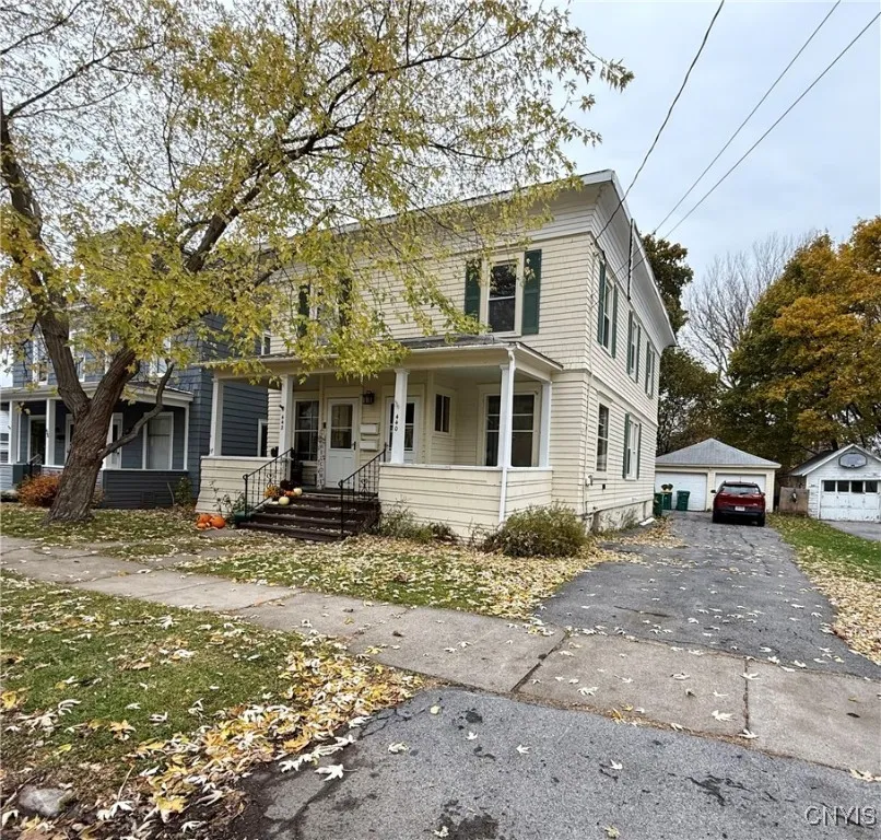 440 South Hamilton Street, Watertown City, New Yor, Watertown City, New York 13601, 2 Bedrooms Bedrooms, 6 Rooms Rooms,1 BathroomBathrooms,Residential Lease,For Rent,440 South Hamilton Street, Watertown City, New Yor,0,S1649486