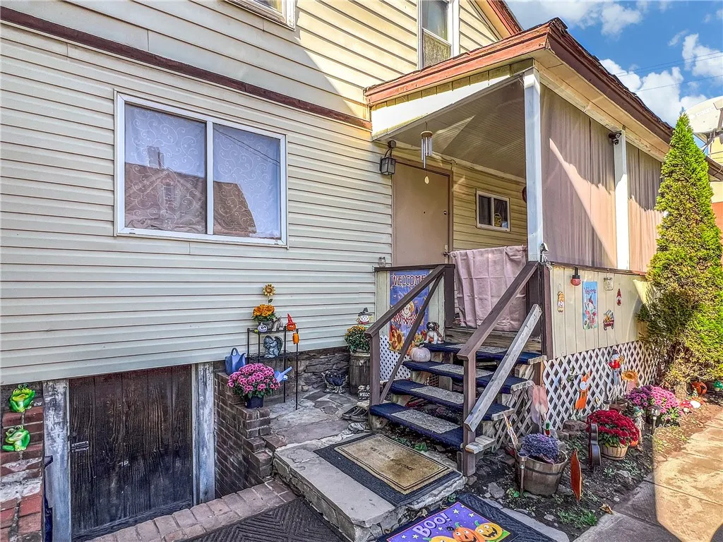 Rear apartment - 1 Bedroom