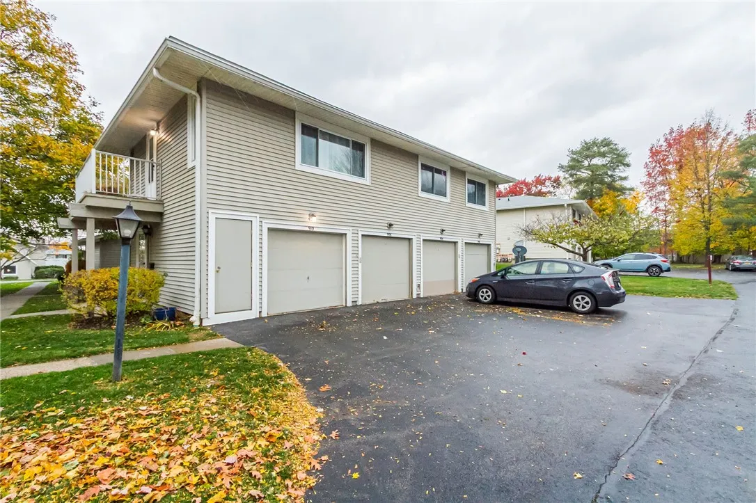 906 Eastbrooke Lane, Brighton, New York 14618, Brighton, New York 14618, 2 Bedrooms Bedrooms, 3 Rooms Rooms,1 BathroomBathrooms,Residential,For Sale,906 Eastbrooke Lane, Brighton, New York 14618,0,R1649027