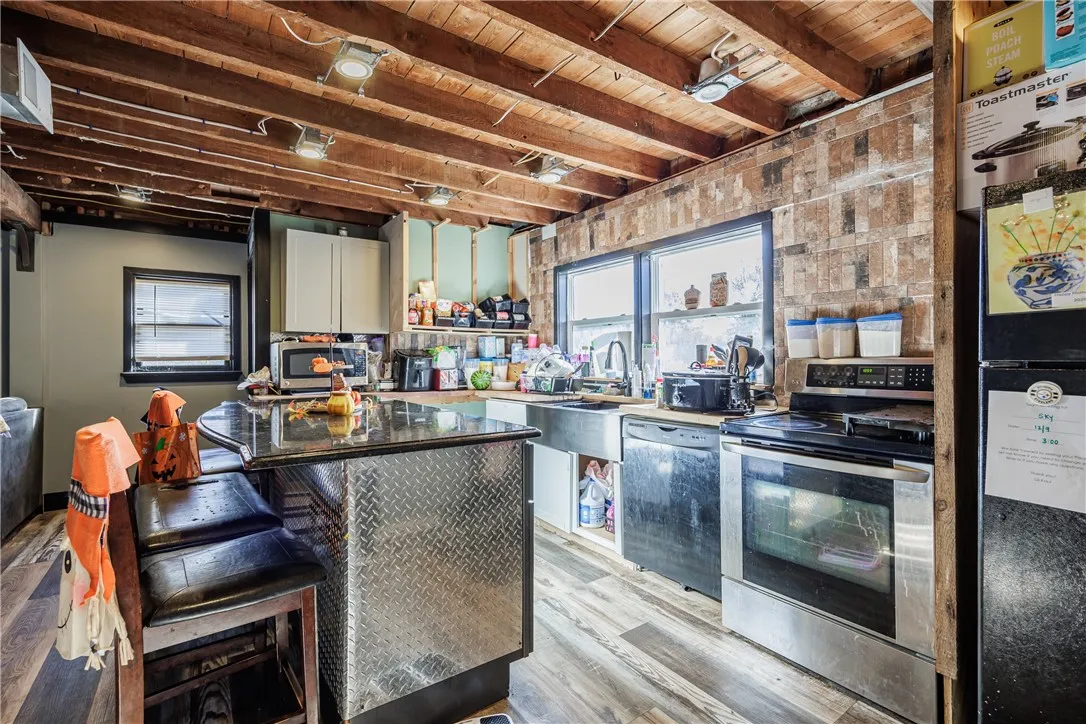 5692 Pittsford Palmyra Road, Pittsford, New York 1, Pittsford, New York 14534, 3 Bedrooms Bedrooms, 6 Rooms Rooms,1 BathroomBathrooms,Residential,For Sale,5692 Pittsford Palmyra Road, Pittsford, New York 1,0,R1649049