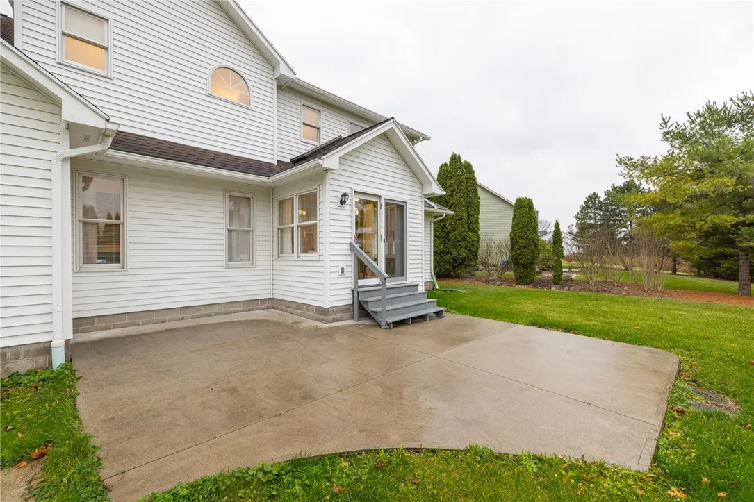 35 Cassandra Circle, Chili, New York 14428, Chili, New York 14428, 4 Bedrooms Bedrooms, 7 Rooms Rooms,3 BathroomsBathrooms,Residential,Closed,35 Cassandra Circle, Chili, New York 14428,0,R1649438