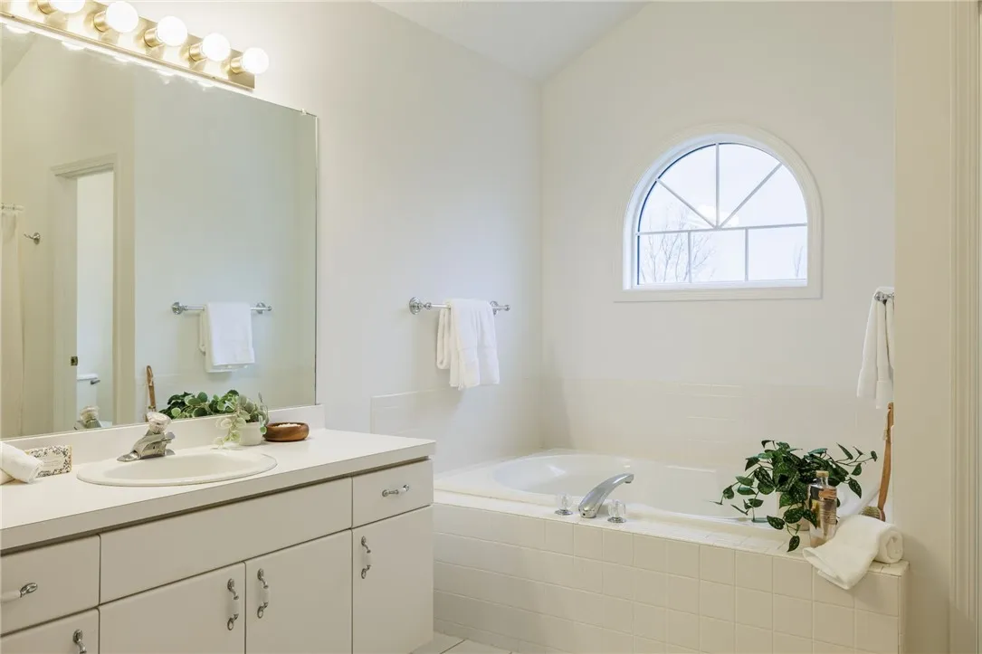 35 Cassandra Circle, Chili, New York 14428, Chili, New York 14428, 4 Bedrooms Bedrooms, 7 Rooms Rooms,3 BathroomsBathrooms,Residential,Closed,35 Cassandra Circle, Chili, New York 14428,0,R1649438