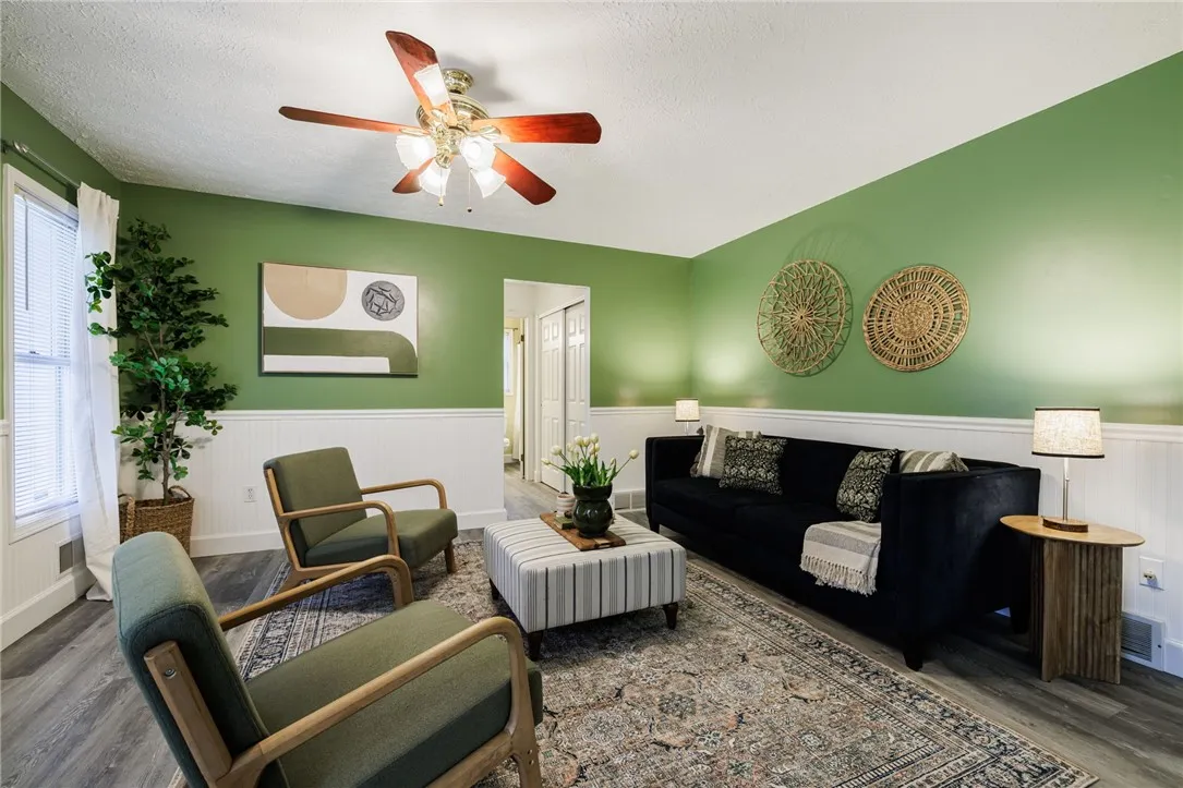 35 Cassandra Circle, Chili, New York 14428, Chili, New York 14428, 4 Bedrooms Bedrooms, 7 Rooms Rooms,3 BathroomsBathrooms,Residential,Closed,35 Cassandra Circle, Chili, New York 14428,0,R1649438