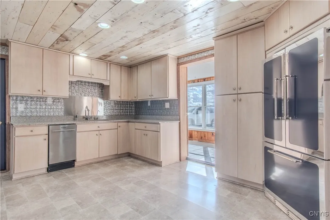 36260 County Route 28, Antwerp, New York 13673, Antwerp, New York 13673, 4 Bedrooms Bedrooms, 13 Rooms Rooms,2 BathroomsBathrooms,Residential,For Sale,36260 County Route 28, Antwerp, New York 13673,0,S1649160