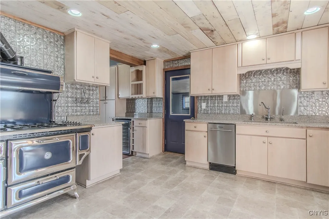 36260 County Route 28, Antwerp, New York 13673, Antwerp, New York 13673, 4 Bedrooms Bedrooms, 13 Rooms Rooms,2 BathroomsBathrooms,Residential,For Sale,36260 County Route 28, Antwerp, New York 13673,0,S1649160