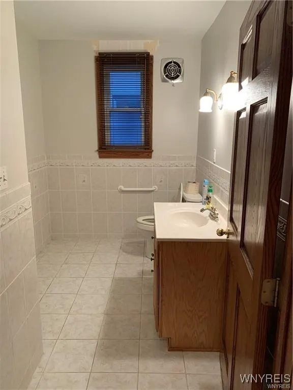 1357 Hertel Avenue, Buffalo, New York 14216, Buffalo, New York 14216, ,Commercial Lease,For Rent,1357 Hertel Avenue, Buffalo, New York 14216,0,B1649505