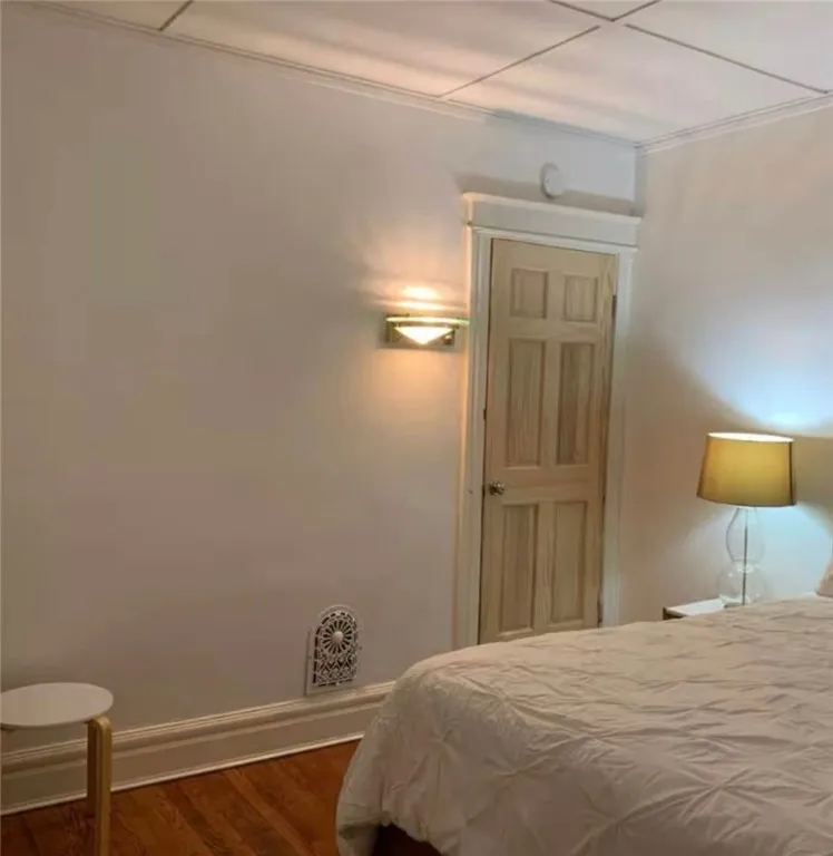 948 Monroe Avenue, Rochester, New York 14620, Rochester, New York 14620, 3 Bedrooms Bedrooms, 7 Rooms Rooms,1 BathroomBathrooms,Residential Lease,For Rent,948 Monroe Avenue, Rochester, New York 14620,0,R1649475