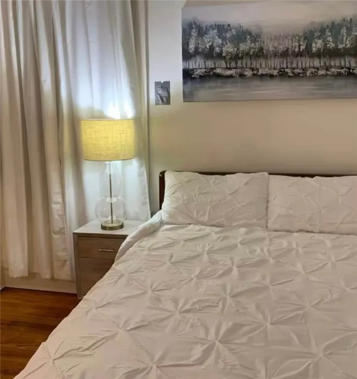 948 Monroe Avenue, Rochester, New York 14620, Rochester, New York 14620, 3 Bedrooms Bedrooms, 7 Rooms Rooms,1 BathroomBathrooms,Residential Lease,For Rent,948 Monroe Avenue, Rochester, New York 14620,0,R1649475