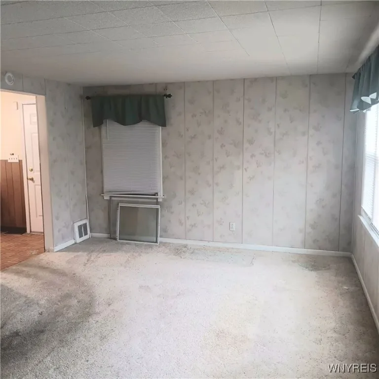 64 Fries Road, Tonawanda, New York 14150, Tonawanda, New York 14150, 4 Bedrooms Bedrooms, 6 Rooms Rooms,1 BathroomBathrooms,Residential,For Sale,64 Fries Road, Tonawanda, New York 14150,0,B1648934