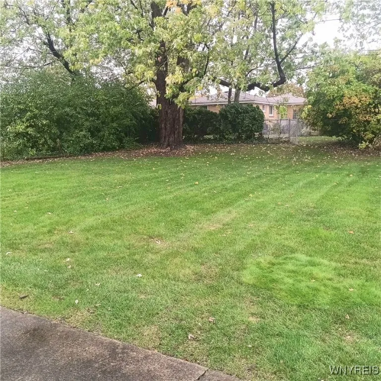 64 Fries Road, Tonawanda, New York 14150, Tonawanda, New York 14150, 4 Bedrooms Bedrooms, 6 Rooms Rooms,1 BathroomBathrooms,Residential,For Sale,64 Fries Road, Tonawanda, New York 14150,0,B1648934