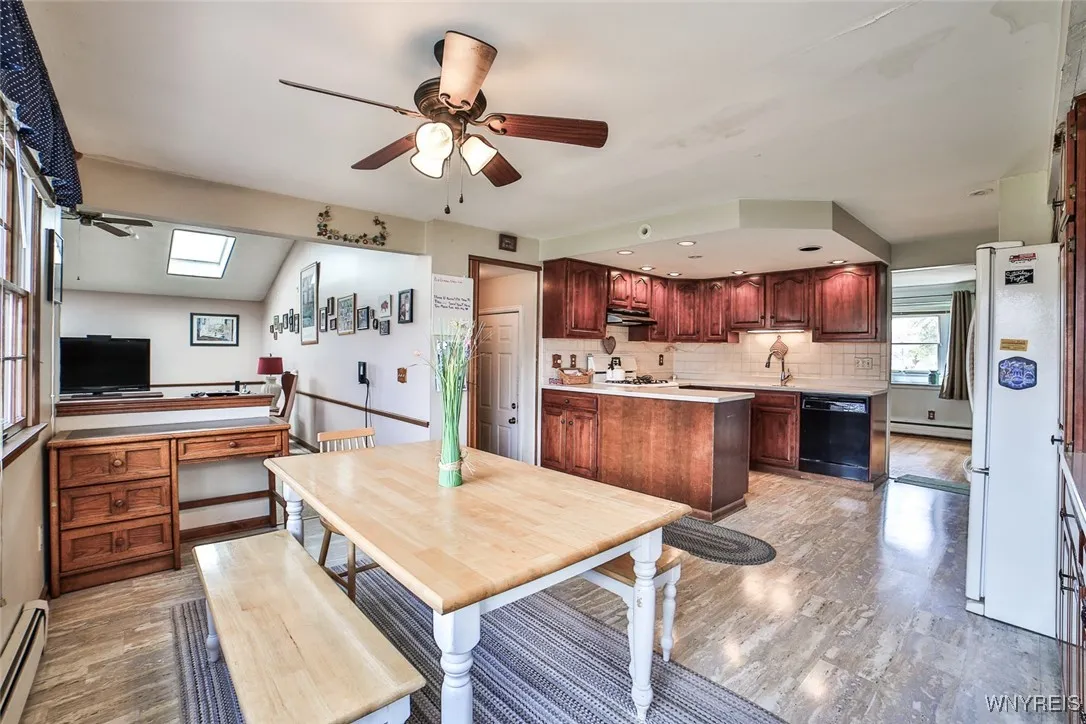 53 Wickham Drive, Amherst, New York 14221, Amherst, New York 14221, 4 Bedrooms Bedrooms, 8 Rooms Rooms,2 BathroomsBathrooms,Residential,For Sale,53 Wickham Drive, Amherst, New York 14221,0,B1649389