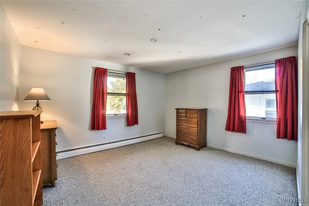 53 Wickham Drive, Amherst, New York 14221, Amherst, New York 14221, 4 Bedrooms Bedrooms, 8 Rooms Rooms,2 BathroomsBathrooms,Residential,For Sale,53 Wickham Drive, Amherst, New York 14221,0,B1649389