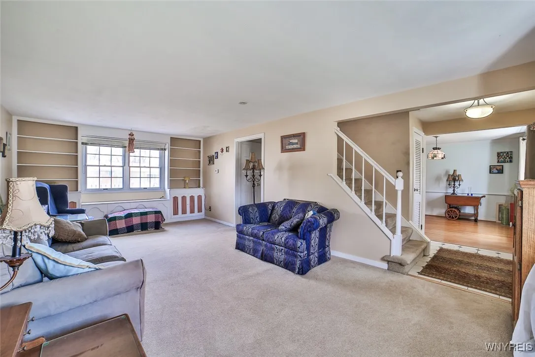 53 Wickham Drive, Amherst, New York 14221, Amherst, New York 14221, 4 Bedrooms Bedrooms, 8 Rooms Rooms,2 BathroomsBathrooms,Residential,For Sale,53 Wickham Drive, Amherst, New York 14221,0,B1649389