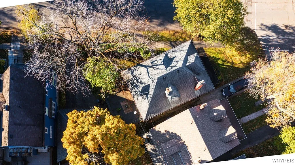 123 Woodward Ave, Buffalo, New York 14214, Buffalo, New York 14214, 4 Bedrooms Bedrooms, 9 Rooms Rooms,2 BathroomsBathrooms,Residential,For Sale,123 Woodward Ave, Buffalo, New York 14214,0,B1649471