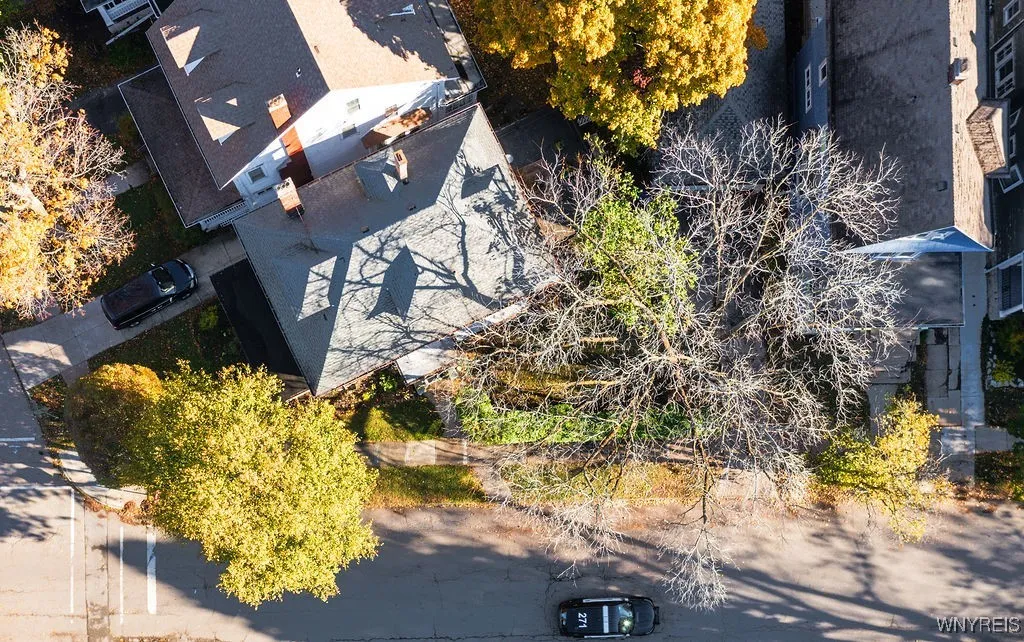 123 Woodward Ave, Buffalo, New York 14214, Buffalo, New York 14214, 4 Bedrooms Bedrooms, 9 Rooms Rooms,2 BathroomsBathrooms,Residential,For Sale,123 Woodward Ave, Buffalo, New York 14214,0,B1649471