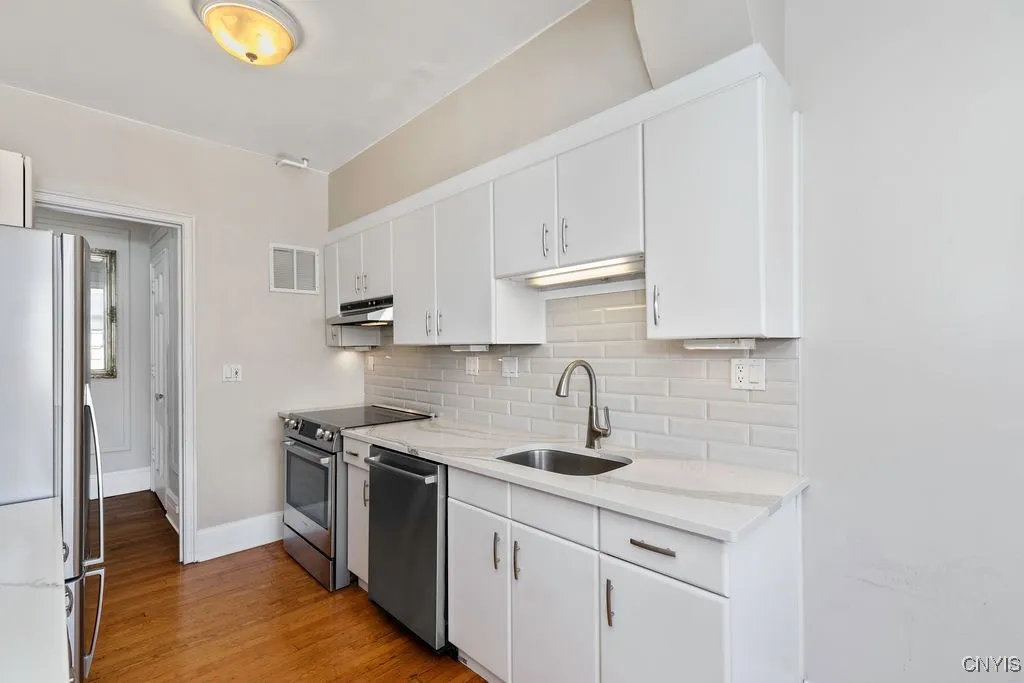 377 West Onondaga Street 301, Syracuse, New York 1, Syracuse, New York 13202, 1 Bedroom Bedrooms, 6 Rooms Rooms,1 BathroomBathrooms,Residential,For Sale,377 West Onondaga Street 301, Syracuse, New York 1,0,S1649521