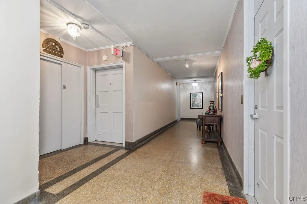 377 West Onondaga Street 301, Syracuse, New York 1, Syracuse, New York 13202, 1 Bedroom Bedrooms, 6 Rooms Rooms,1 BathroomBathrooms,Residential,For Sale,377 West Onondaga Street 301, Syracuse, New York 1,0,S1649521