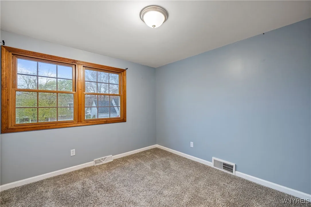 142 Albert Drive, Lancaster, New York 14086, Lancaster, New York 14086, 4 Bedrooms Bedrooms, 9 Rooms Rooms,1 BathroomBathrooms,Residential,For Sale,142 Albert Drive, Lancaster, New York 14086,0,B1649384