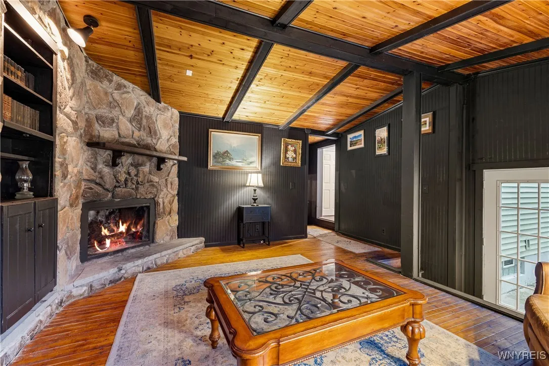 142 Albert Drive, Lancaster, New York 14086, Lancaster, New York 14086, 4 Bedrooms Bedrooms, 9 Rooms Rooms,1 BathroomBathrooms,Residential,For Sale,142 Albert Drive, Lancaster, New York 14086,0,B1649384